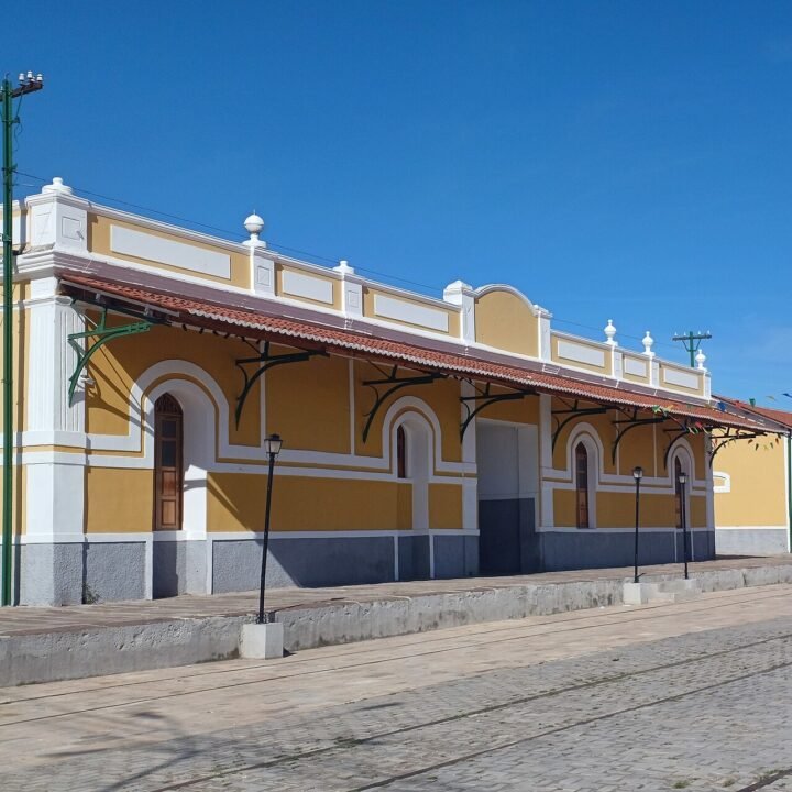 Chegada Do Trem A Campina Grande E Outras Estações Ferroviárias Na Paraíba: História, Abandono E Revitalização Sustentável Com Vlt 2025 9 Cactos Arquitetos Em Campina Grande Estação de Sousa (1930)