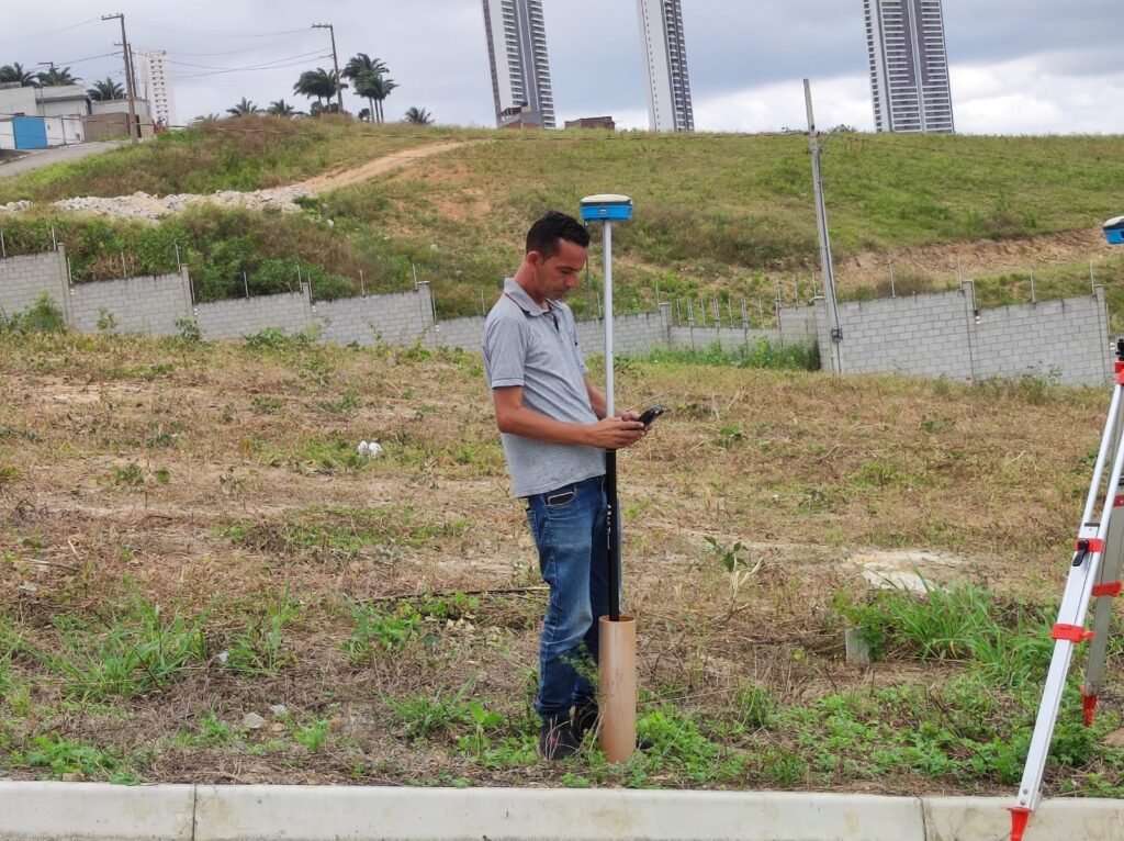 Levantamento Topográfico Na Paraíba: Importância Para Projetos Sustentáveis Em Campina Grande, João Pessoa E Patos 4 Cactos Arquitetos Em Campina Grande Levantamento topográfico Campina Grande - Pontos de esgoto - Cactos Arquitetos Campina Grande